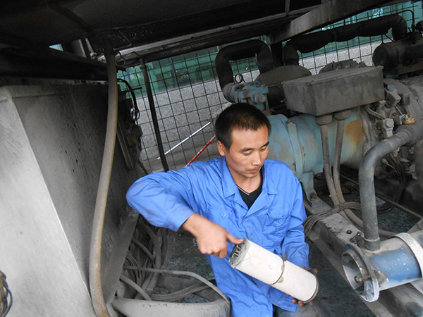 成都中央空調(diào)維修廠家價(jià)格 成都中央空調(diào)維修廠家價(jià)格